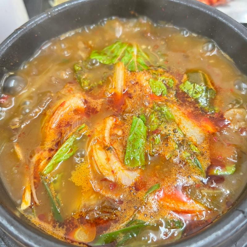 ユッケジャンライス付き(食道 山田商店)