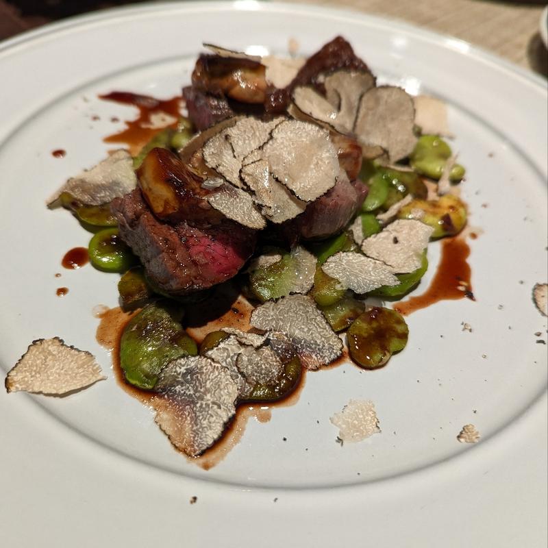 和牛のロッシーニソースポルト(マレ)