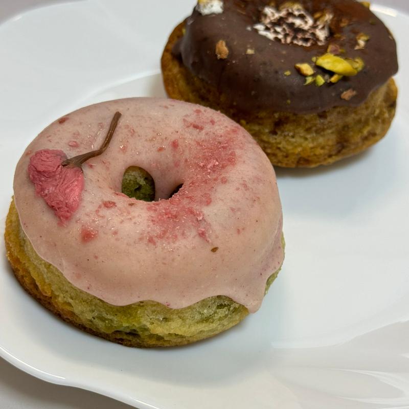 桜抹茶(whyte 【Vegan Beauty Hair Salon】& VENUTS 【Vegan Donuts】English friendly)