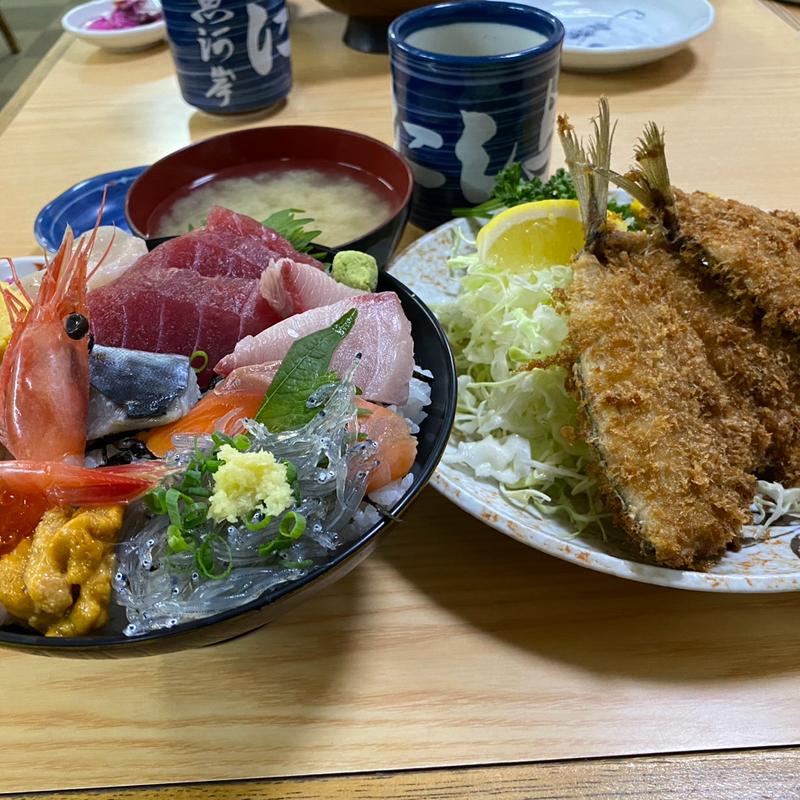 にし与丼とアジフライ(にし与)