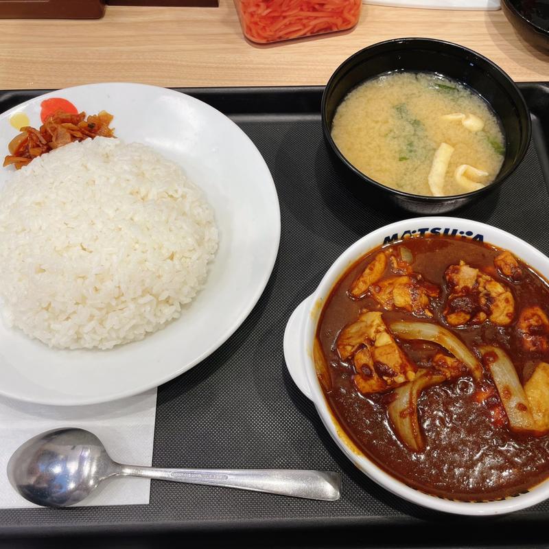 ごろごろチキンカレー（大盛）(松屋 南森町駅前店 )