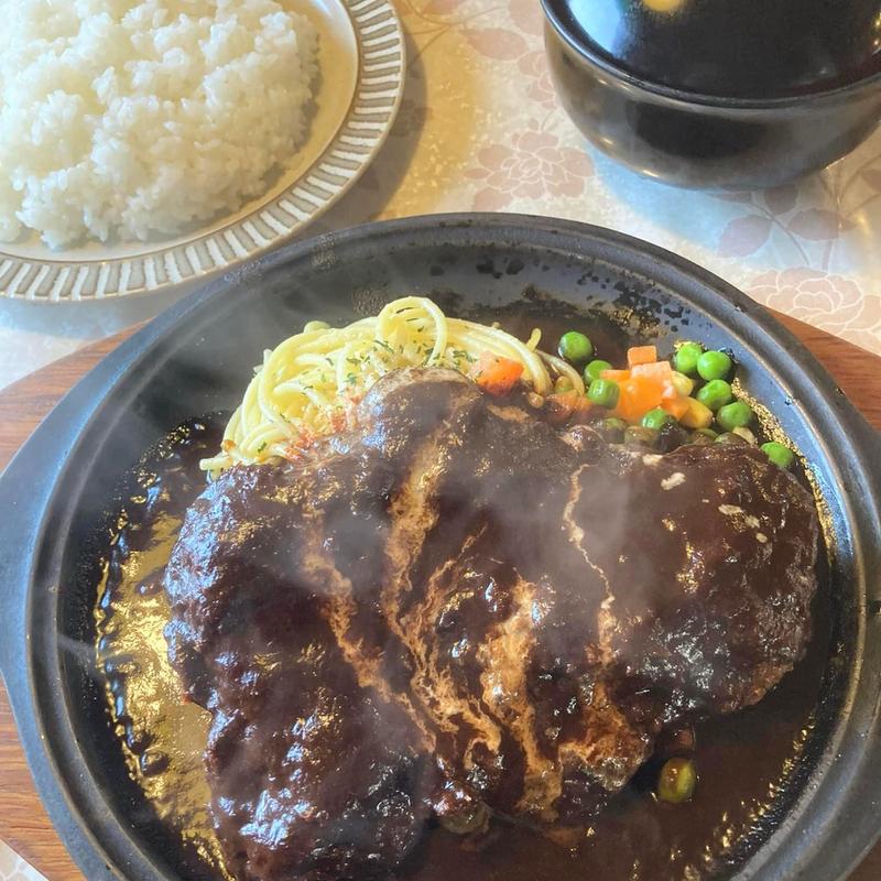 ポークカツレツ ライス 味噌汁(レストラン リンカーン)