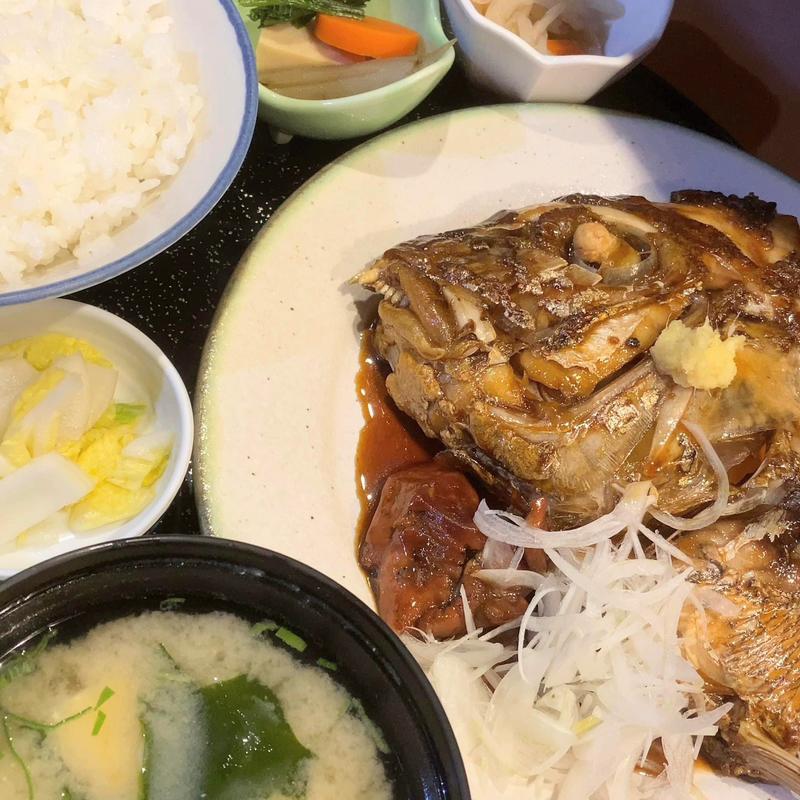 真鯛のカブト煮定食(なりひら)