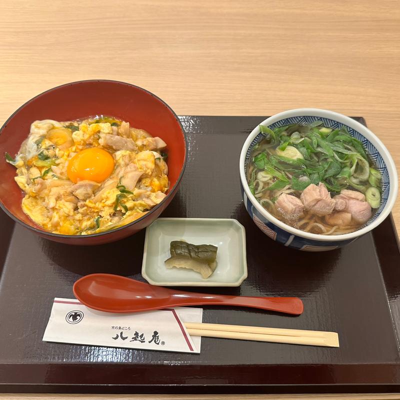 親子丼と小鴨南蛮そば(HACHIKI 八起庵 新横浜店)