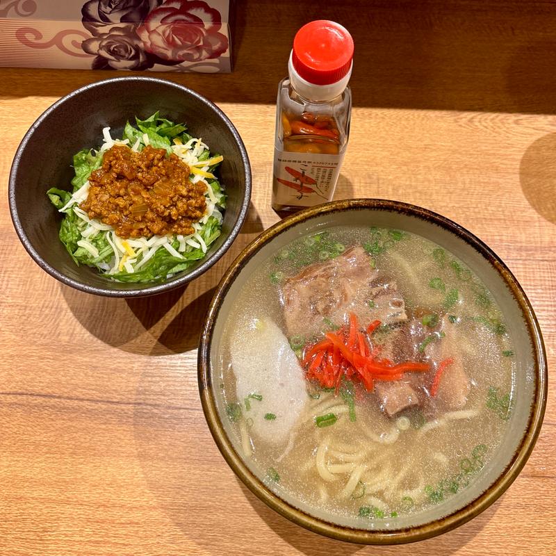 軟骨ソーキそばBセット(ミニタコライス)(麺屋てぃーち)