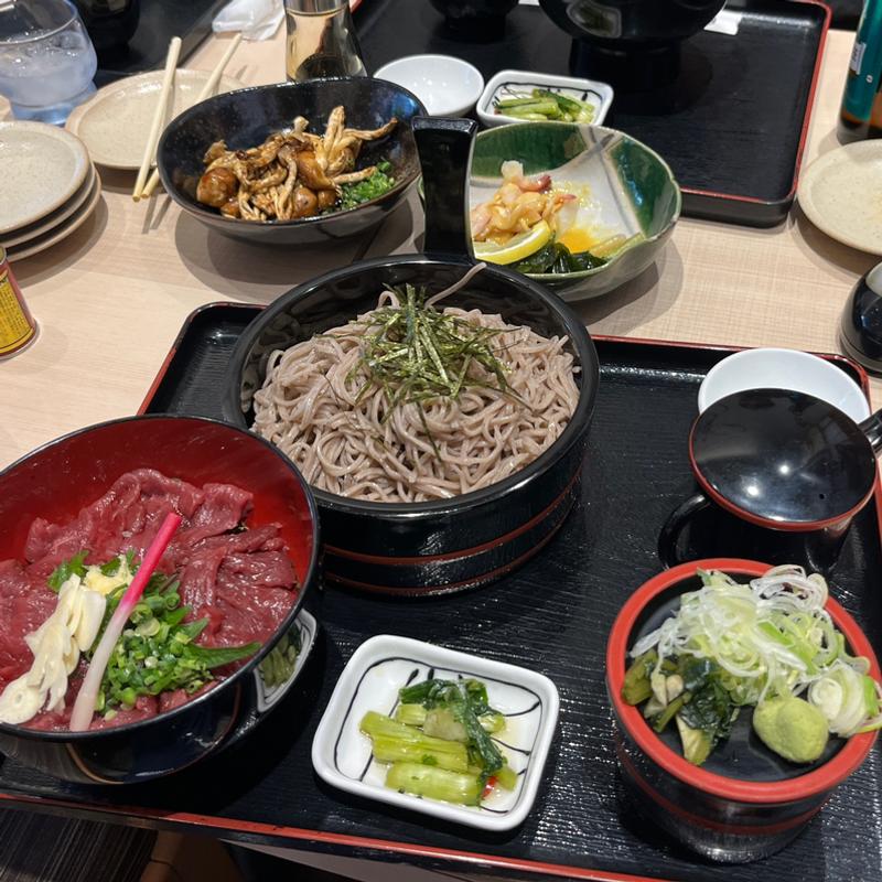 ざるそばとミニ桜丼セット(明治亭 長野駅店)