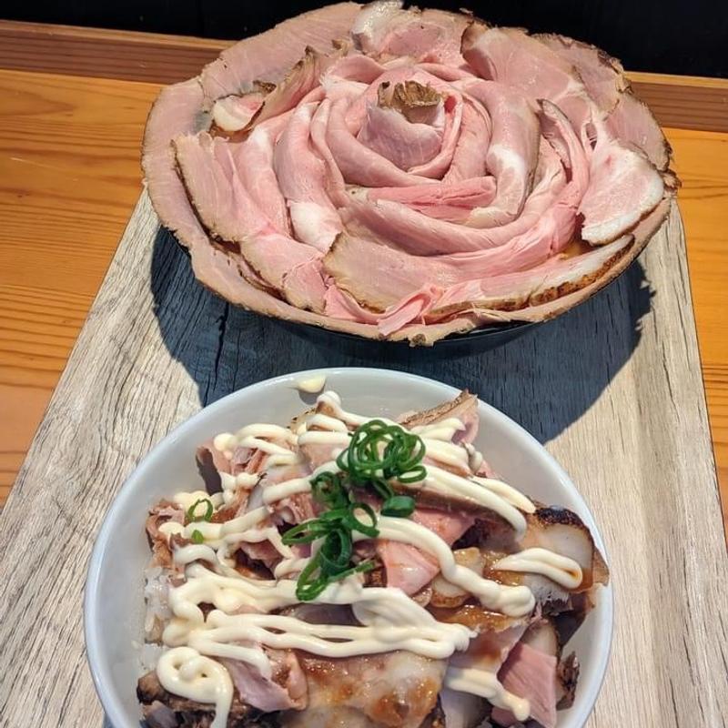 薔薇ラーメン 大盛り チャーシュー丼(RA-MEN&cafe 168)