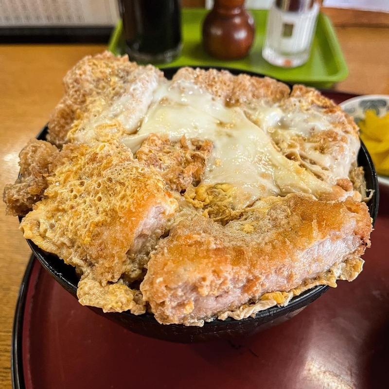 かつ丼(とんかつ ちん豚(ちんとん))