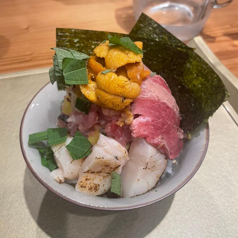 海鮮丼（上）(Dontsuki)