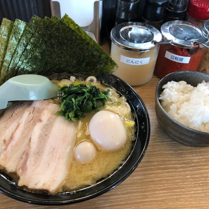 家系濃厚豚骨ラーメン(一正家 柳津店)