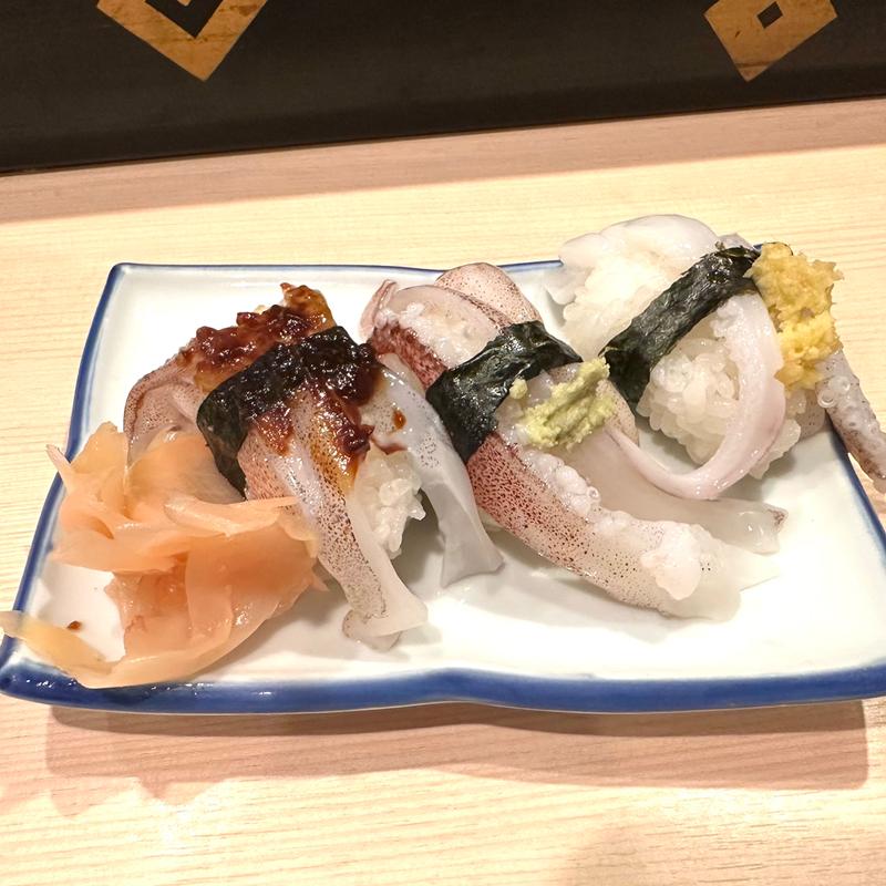 げそ握り三兄弟(やっこ鮨 )