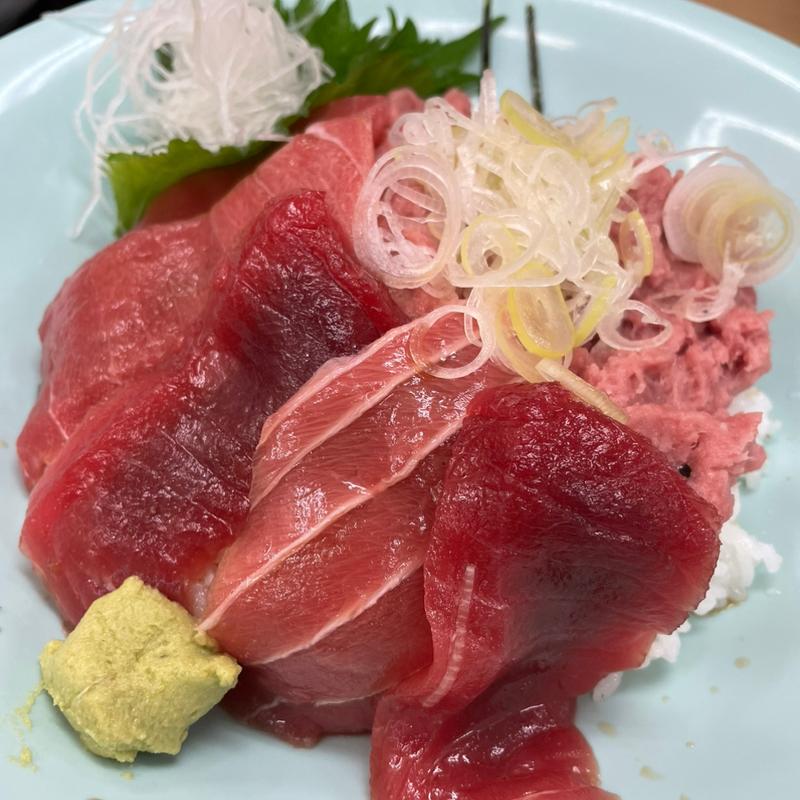 まぐろ漬&ネギトロ丼(海鮮市場食堂)