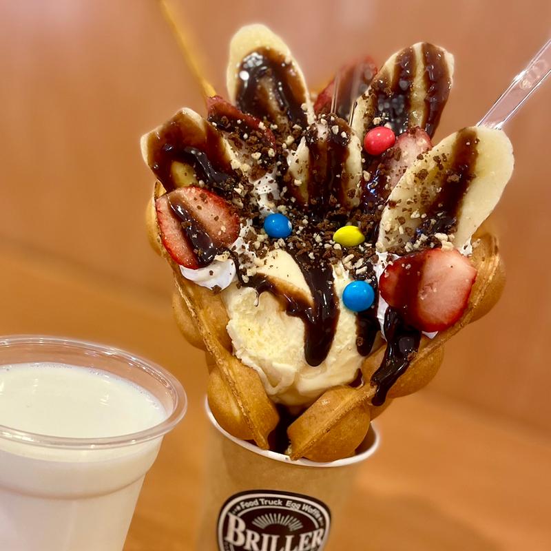 チョコバナナいちご生クリーム(横川SA(下り)フードコート)