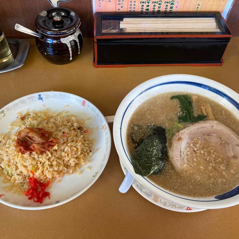 背脂醤油豚骨・南蛮炒飯(佐野家)