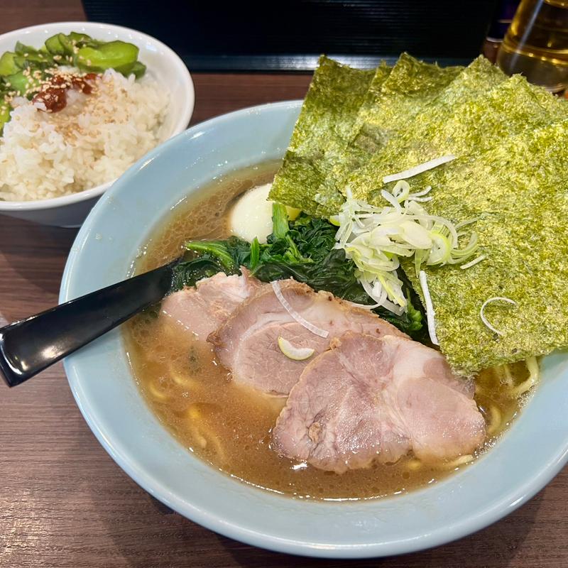 特とん塩全部乗せ＋ライス(横浜家系ラーメン侍 上野店)