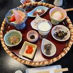 朝食