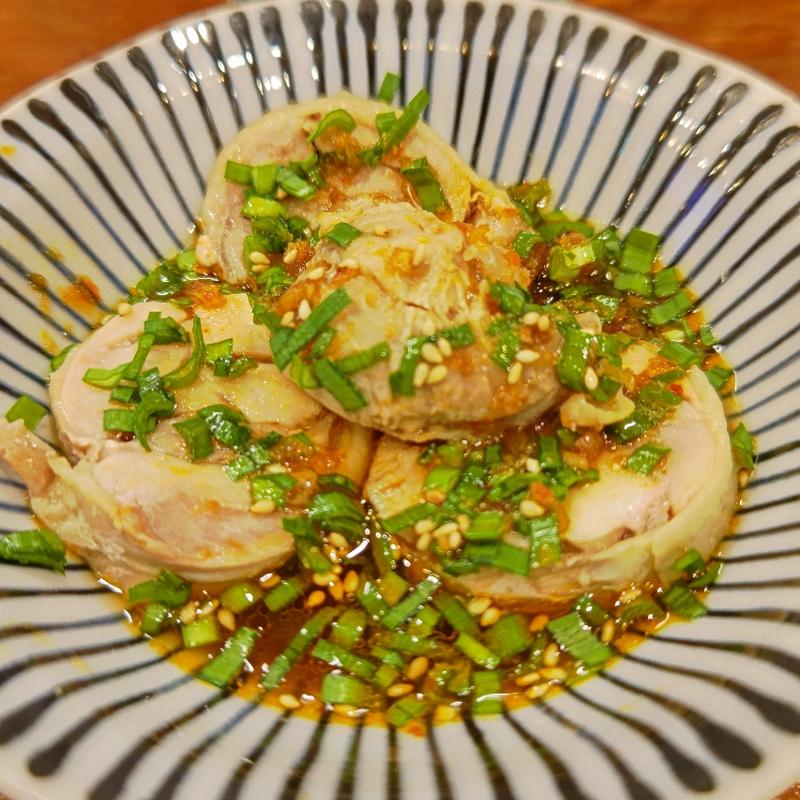 蒸し鶏ニラダレ(釣宿酒場マヅメ 野毛本店)