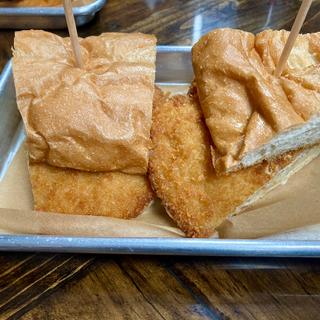 Crispy pork sandwich(Dunneville Market & Kitchen)