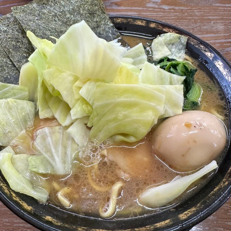 ラーメン中　キャベツ味玉(上越家 )
