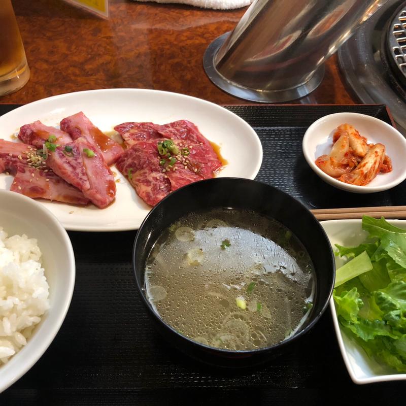 ミックス焼肉定食(炭火ホルモン吟)