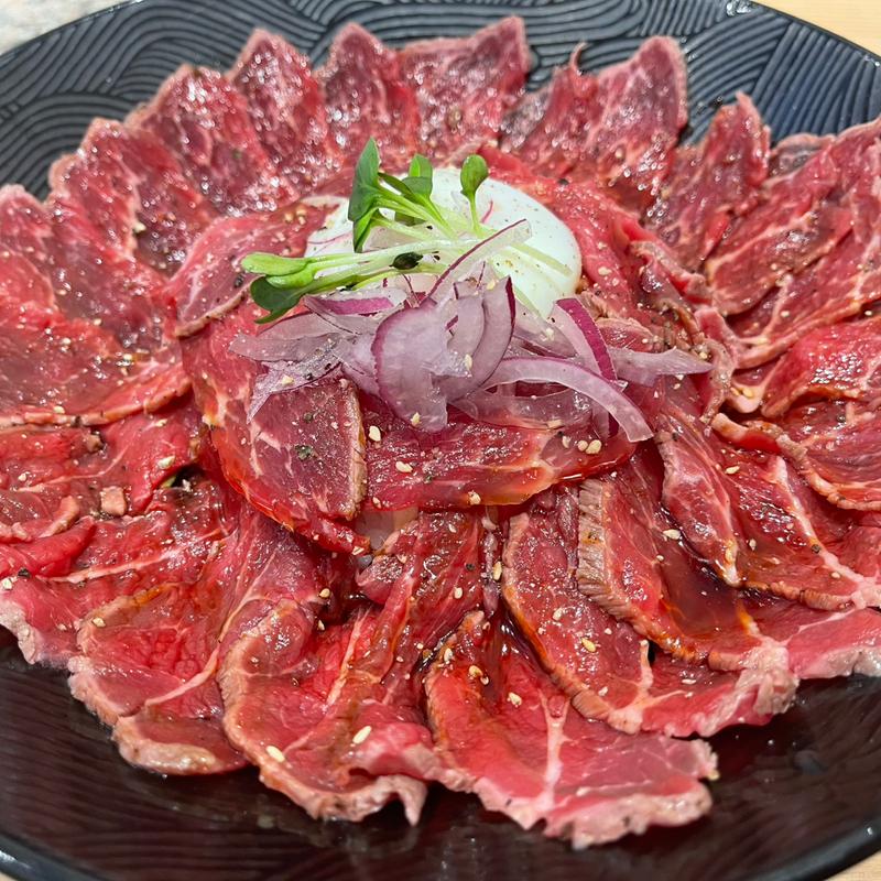 肉まみれ丼　並(焼肉 天道 田原本店)