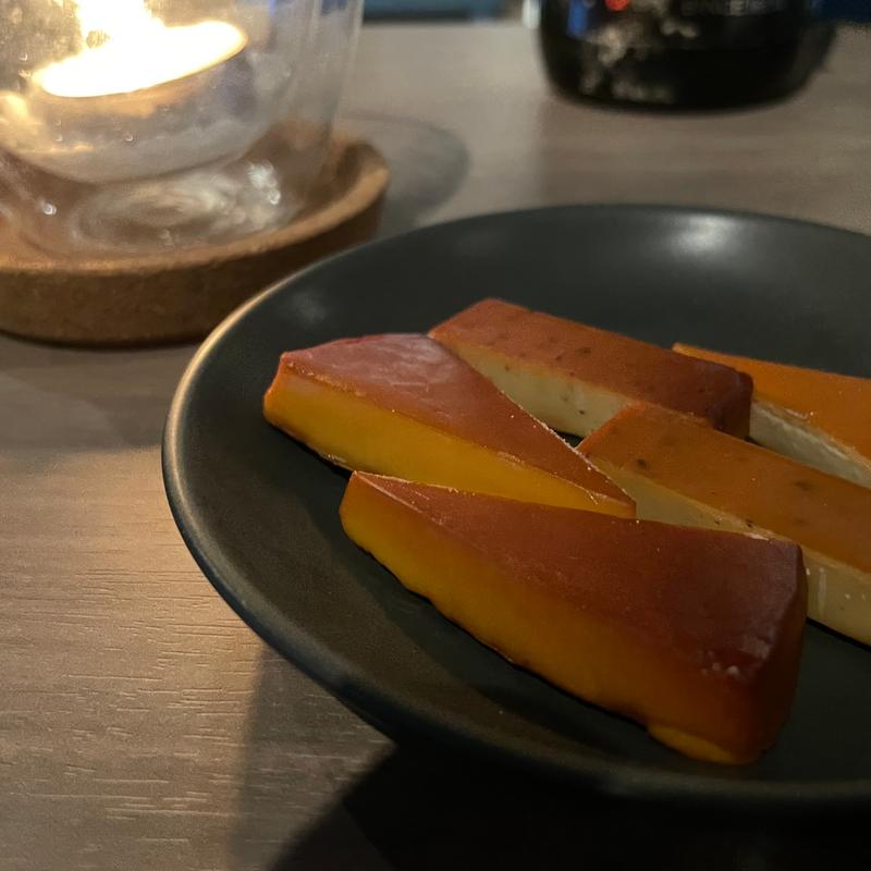 自家燻製チーズ(Mo4ca)