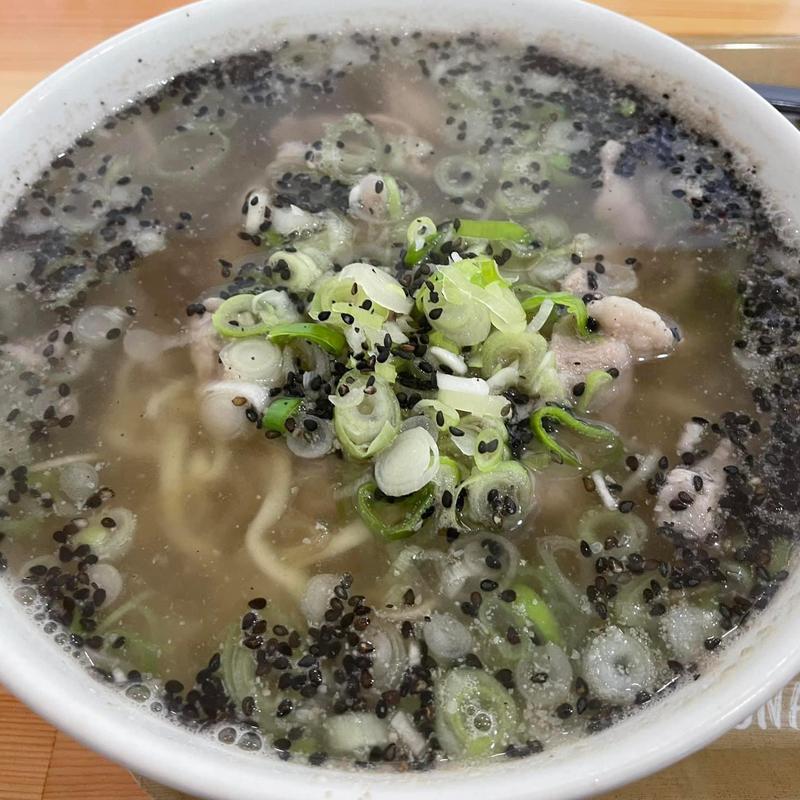 ごま豚ラーメン(まんぷく食堂)