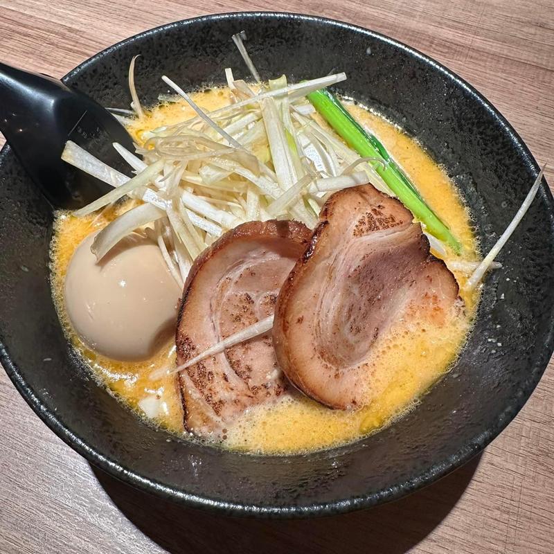 北海道白髪ネギ味噌ラーメン(麺道場YAWARA)