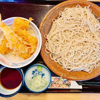 スペシャル丼セット(はみだし海鮮天丼)(十割そば会 新潟小針店)