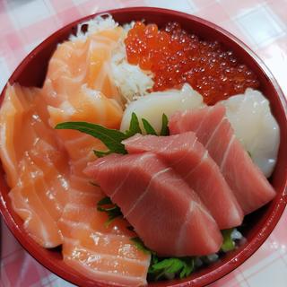 海鮮4品丼(定食 めし屋 )