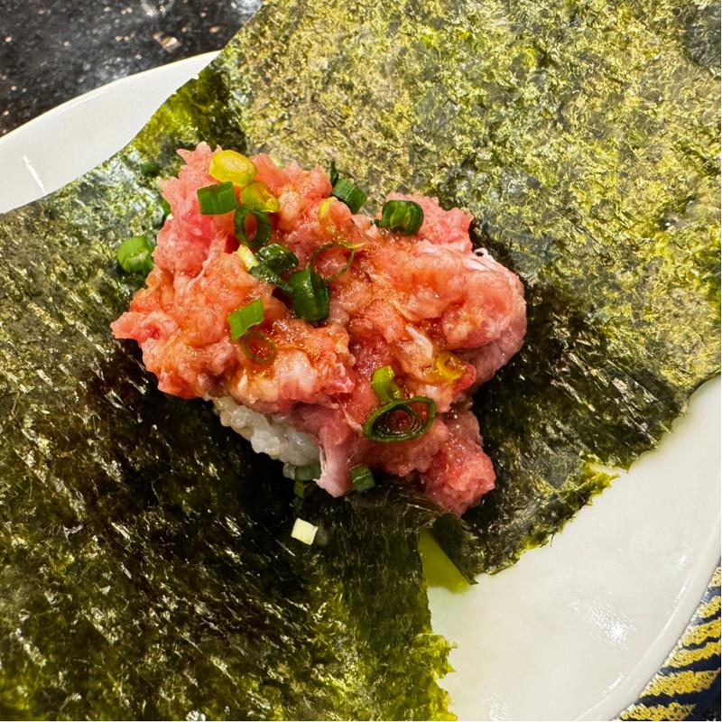 マグロほほ肉包み(根室花まる 西野店)