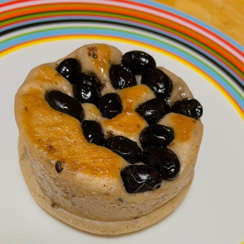 豆パン(BAKERY Coneru(ベーカリー コネル)月寒店)