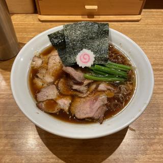 醤油半チャーシューメン(長岡食堂 横浜西口店)