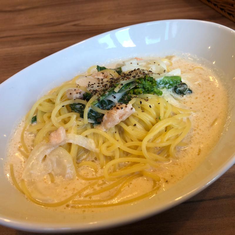 菜の花とサーモンのクリームパスタ(高倉町珈琲 清瀬店)
