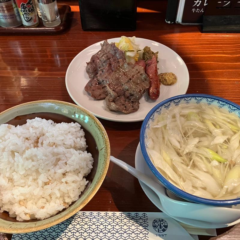 牛たん得定食　4枚定食　牛たんソーセージ付き(たんや善治郎 別館)