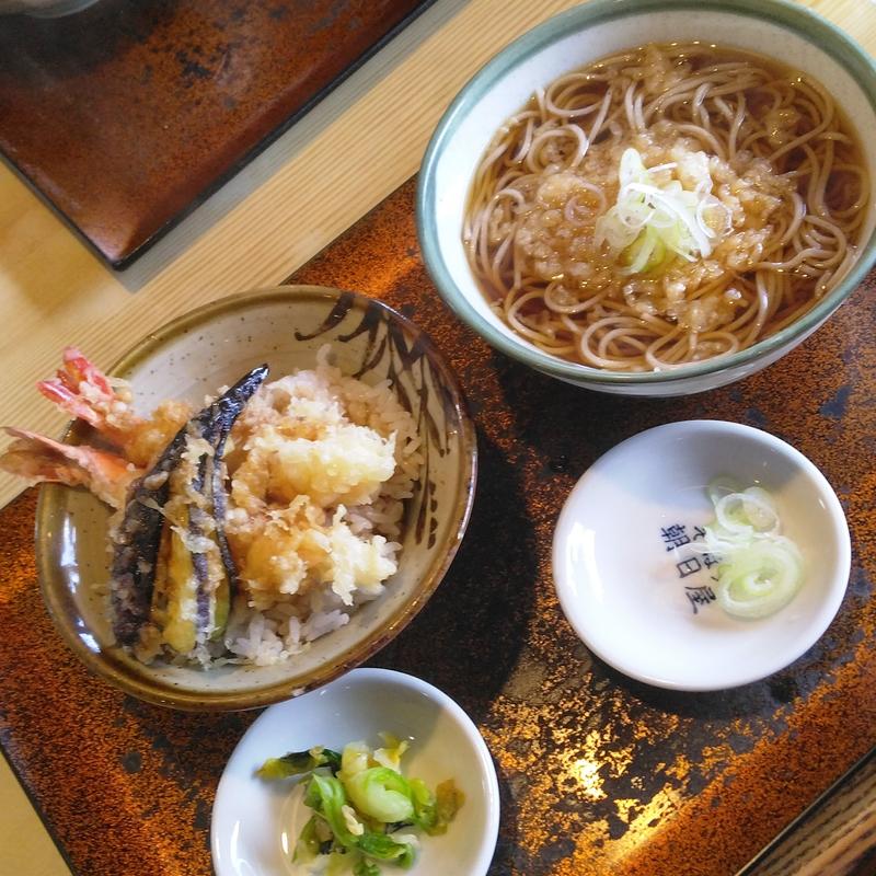 ランチAセット(朝日屋)