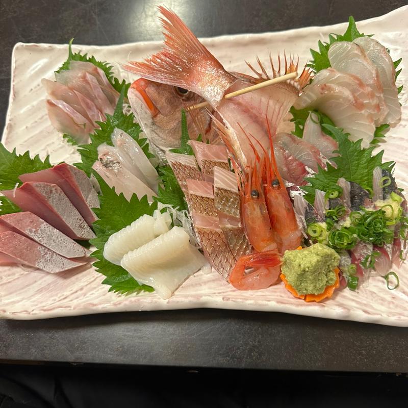 地魚刺身盛り合わせ(軍ちゃん)