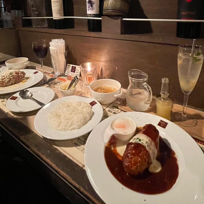 モッツァレラチーズハンバーグ  デミグラスソース(ハンバーグ　Will)