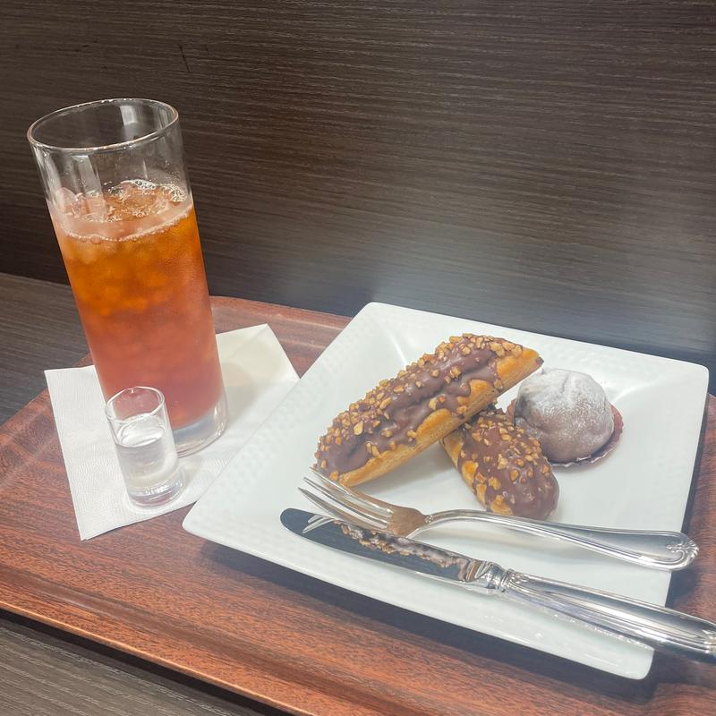 ベルジックエクレール&シュートリュフ(ヴィタメール 梅田大丸店)