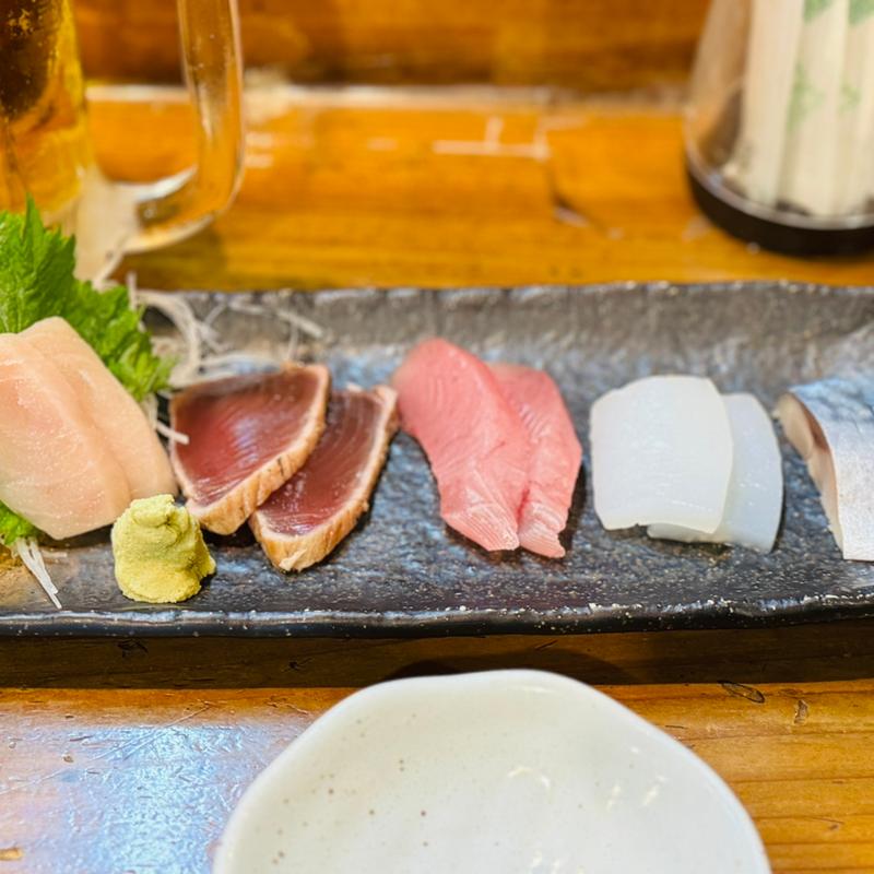 刺身の盛り合わせ(海将 （うみしょう）)