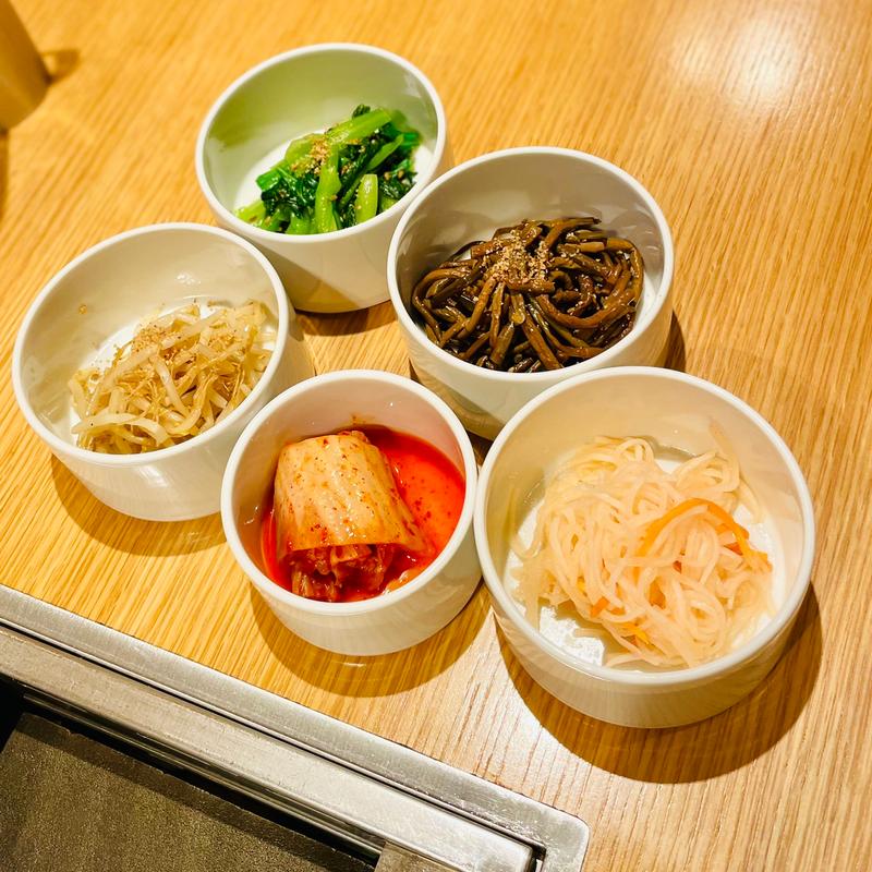 ナムル4種盛り お代わり無料(ビーフキッチン 中目黒本店)