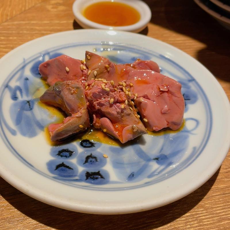 レバ刺し(焼鳥 富士山)