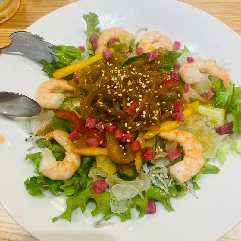 海鮮サラダ(中華厨房 暖家 多摩センター店)