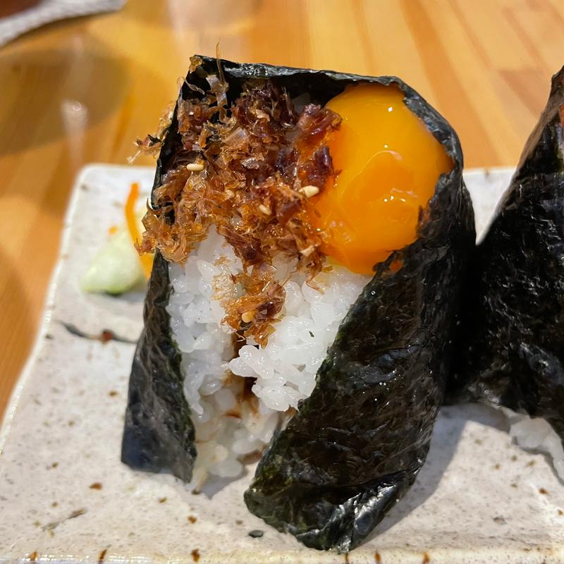 卵黄‪✕‬おかか（おにぎり）(ぶんぶん)