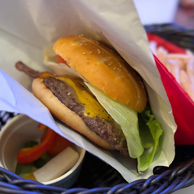 jim’s バーガー(Jim's Diner)