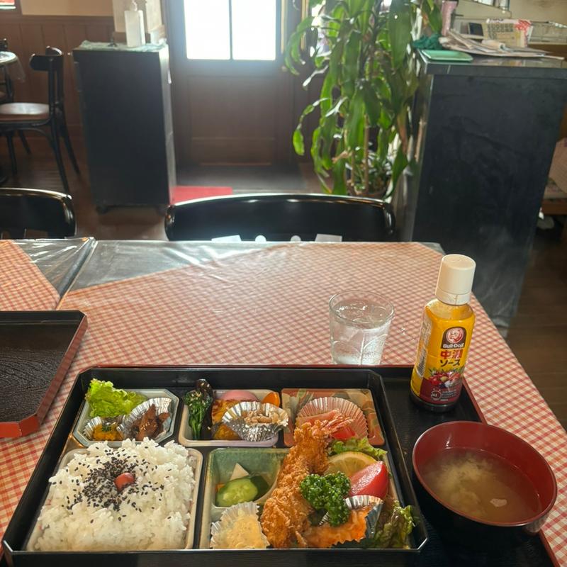 幕の内弁当+コーヒー(町のレストラン K2)