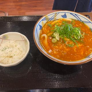 トマたまカレーうどん(丸亀製麺津島)