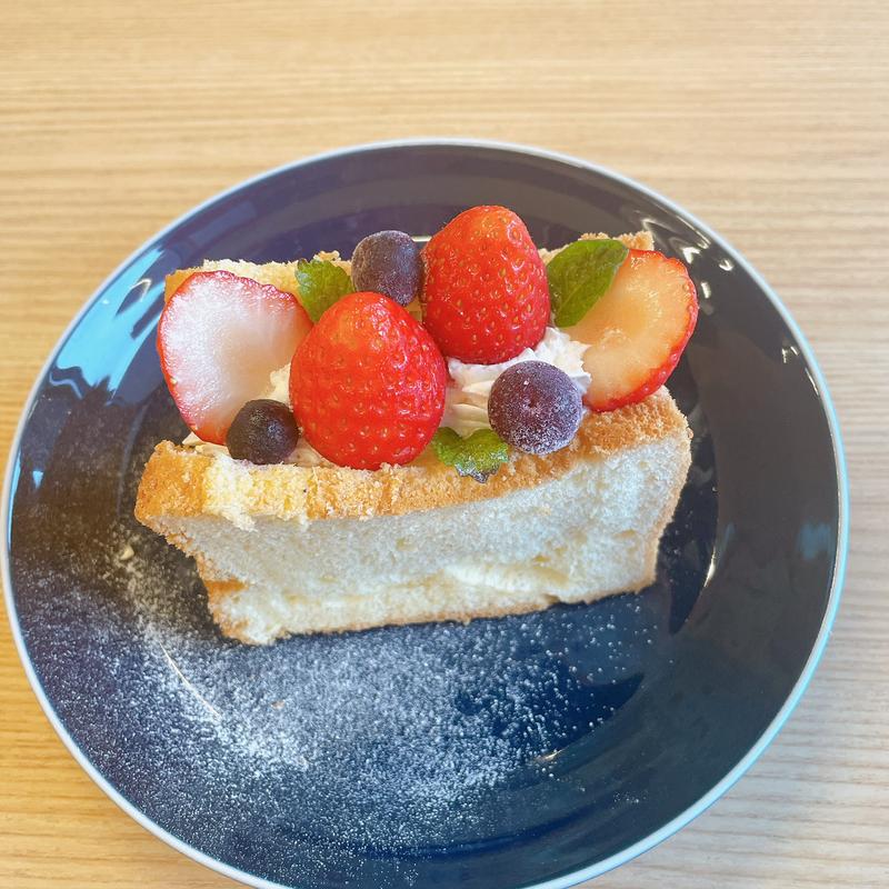 苺のシフォンサンド(カフェ シュシュ （cafe chouchou）)