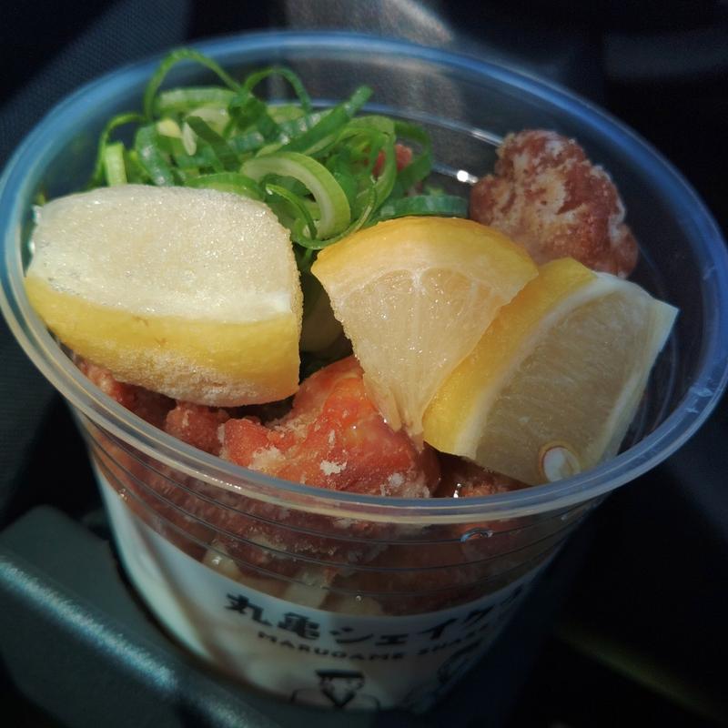 鶏から塩レモンシェイクうどん(丸亀製麺 一関中里)