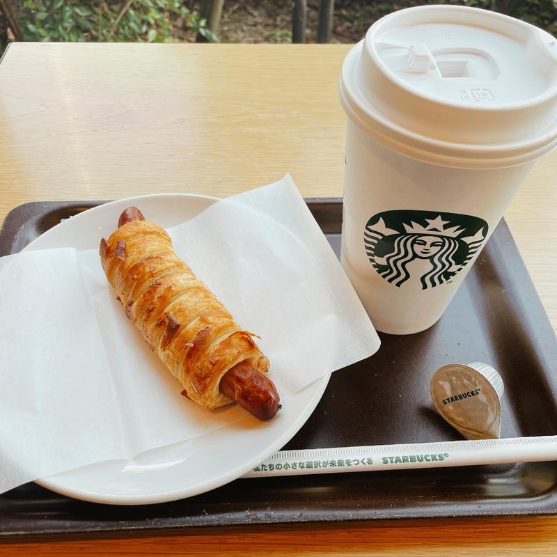 アイスカフェモカとあらびきソーセージパイ(スターバックスコーヒー 茨木真砂店)